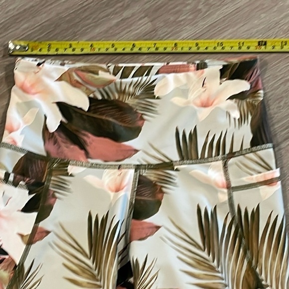 Old Navy Women Leggings Small Green & Pink Floral Powersoft Workout Athleisure - Picture 11 of 14